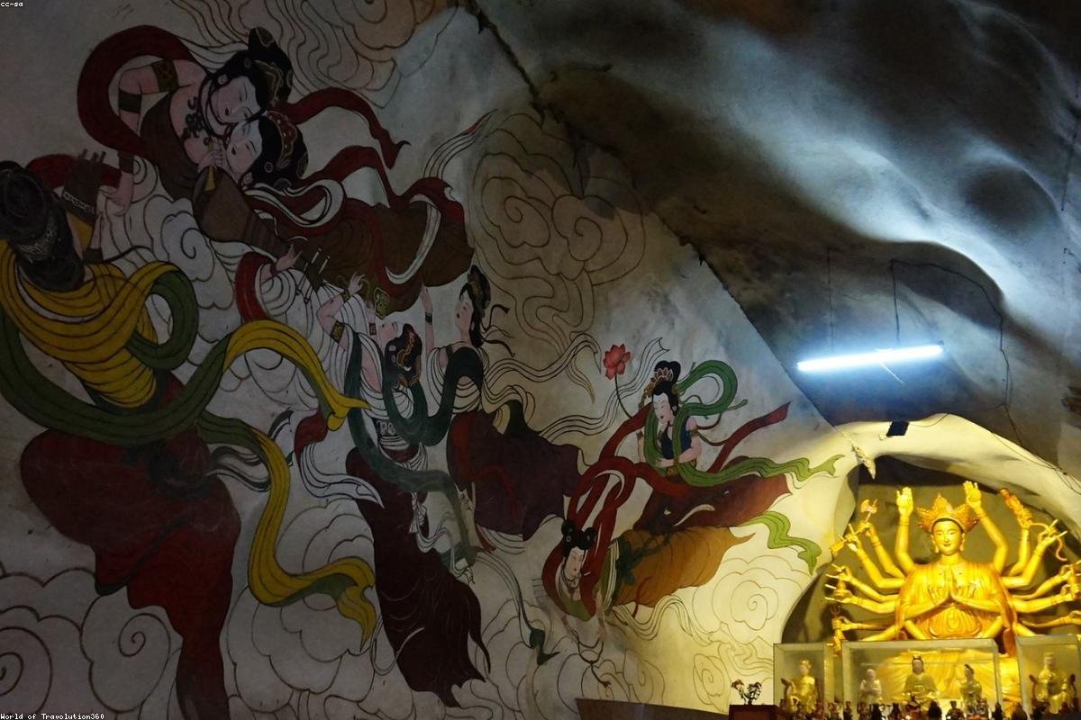 Huacheng Temple on Jiuhua Mountain