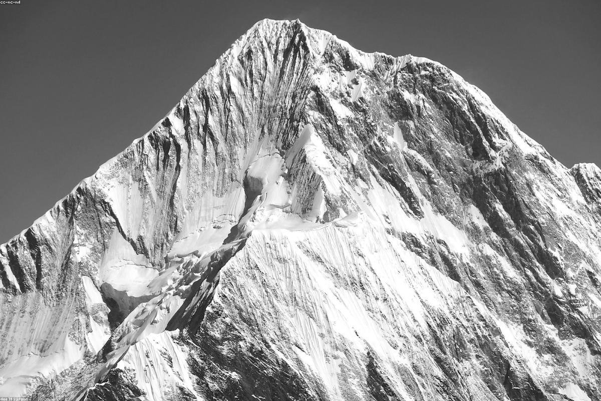 Mount Ali Gang Rinpoche and the wasteland lake