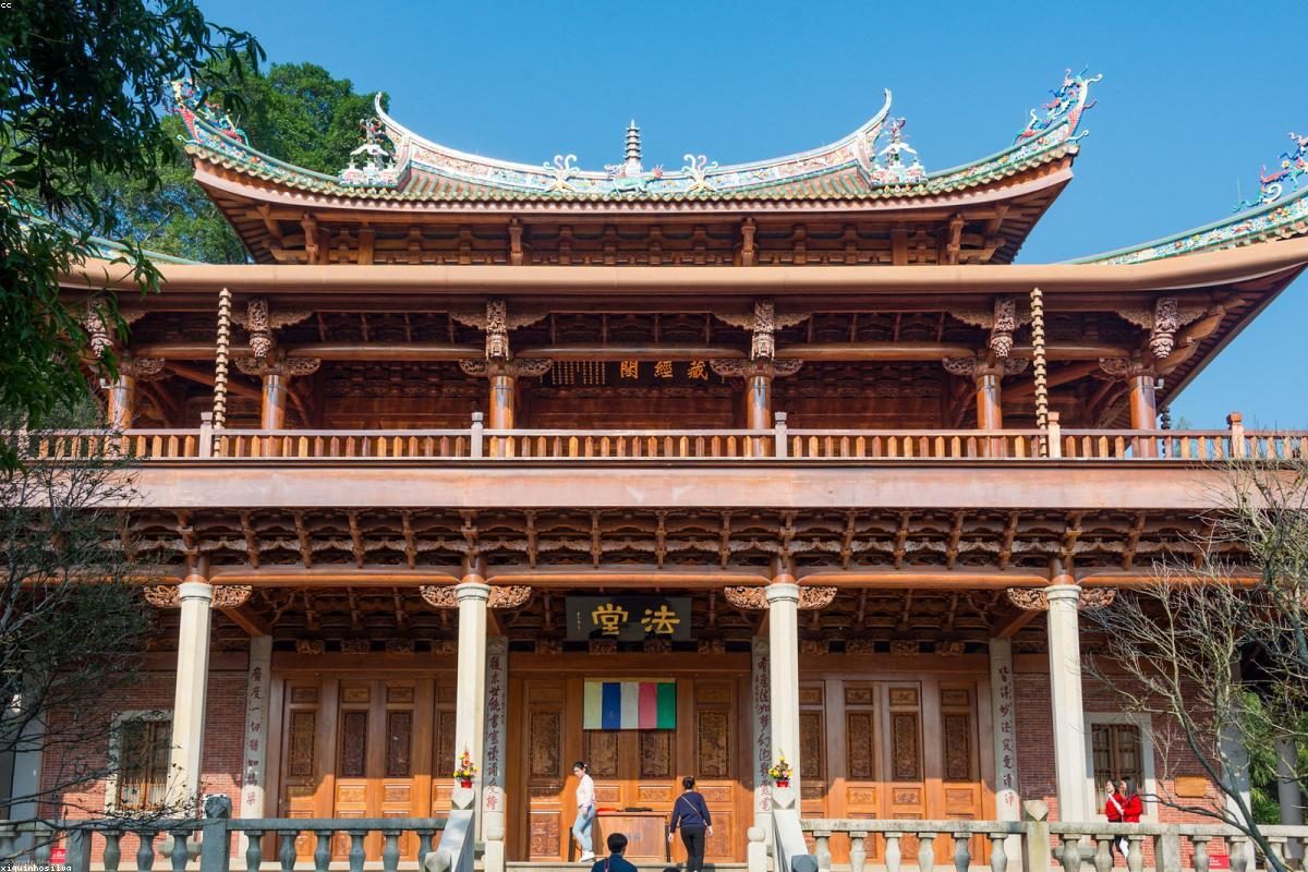 Xiamen In-Depth Travel Guide: Island and Xiamen Activities + FAQ