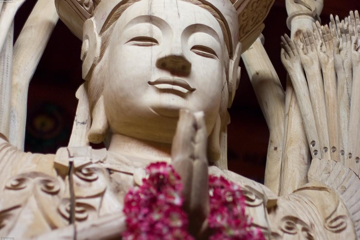 Jiuhua Mountain In-Depth Travel Guide: Temple and Peak Activities + FAQ