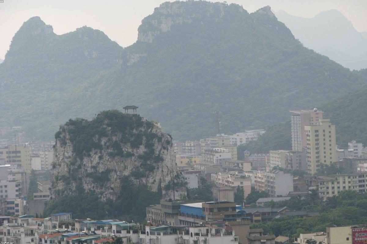 Liuzhou In-depth Travel Guide: Mountain and Lake Activities + FAQ