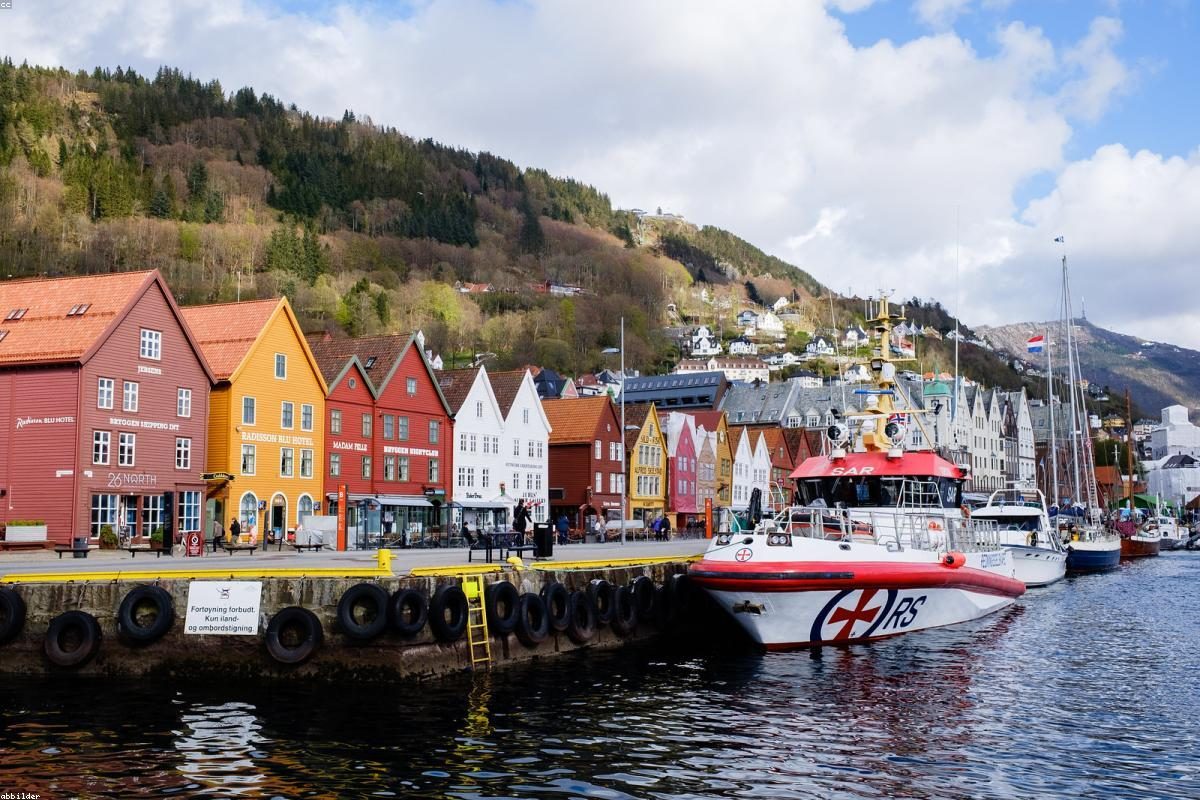 Complete Guide to In-Depth Travel in Bergen: Mountains and Fish + FAQ