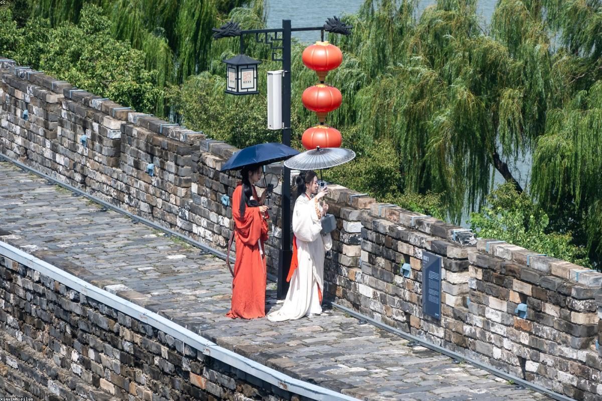 Complete Guide to In-depth Travel in Nanjing: Tombs and Walls + FAQ