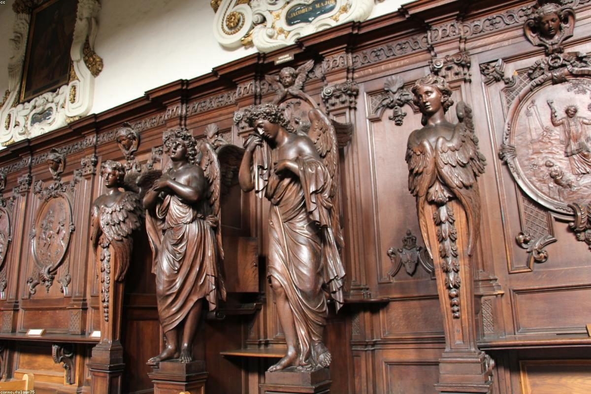 Antwerp In-Depth Travel Guide: River and Art Activities + FAQ