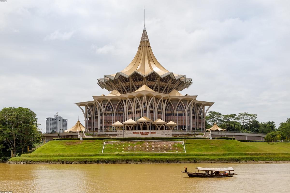 Complete Guide to Deep Travel in Kuching: Cats and Forests + FAQ
